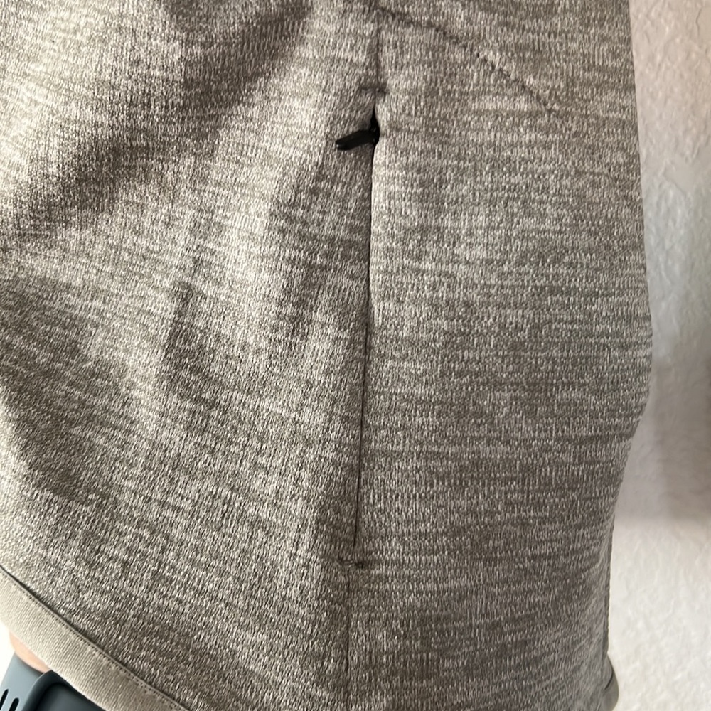 Core 10 Running Jacket - Picture 5 of 7